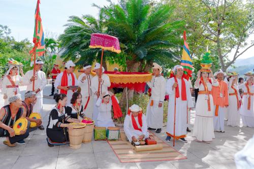 LỄ HỘI VĂN HOÁ CHĂM TẠI KDL TRĂM TRỨNG